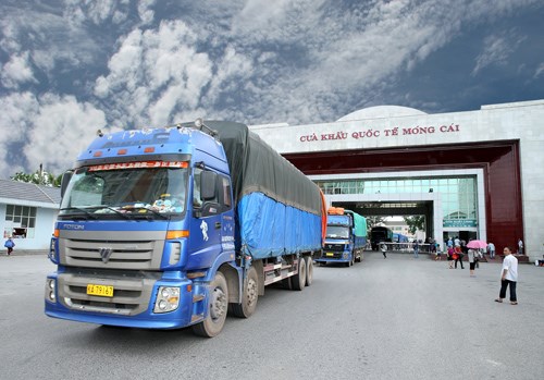 Trung Quốc giám sát chặt hàng Việt tại cửa khẩu
